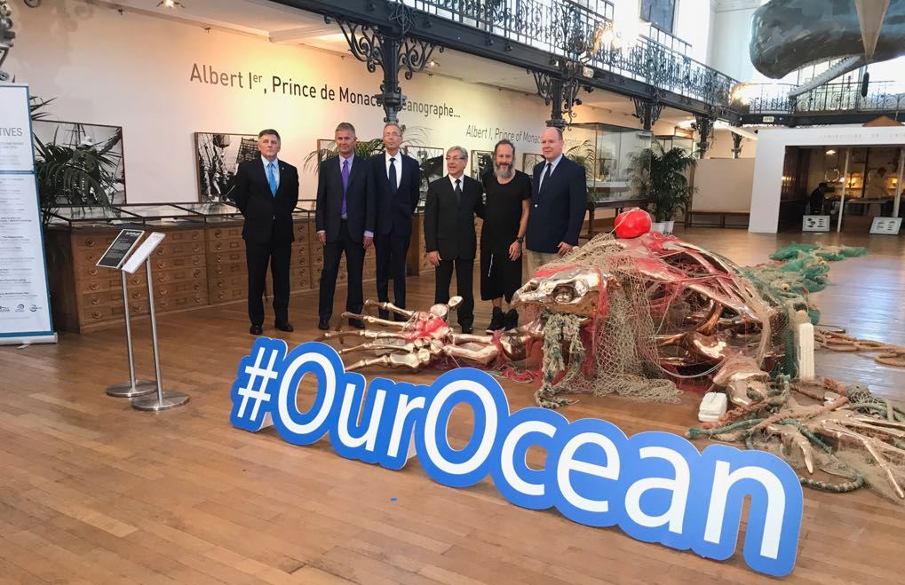 El príncipe Alberto de Mónaco presenta la campaña #ourocean