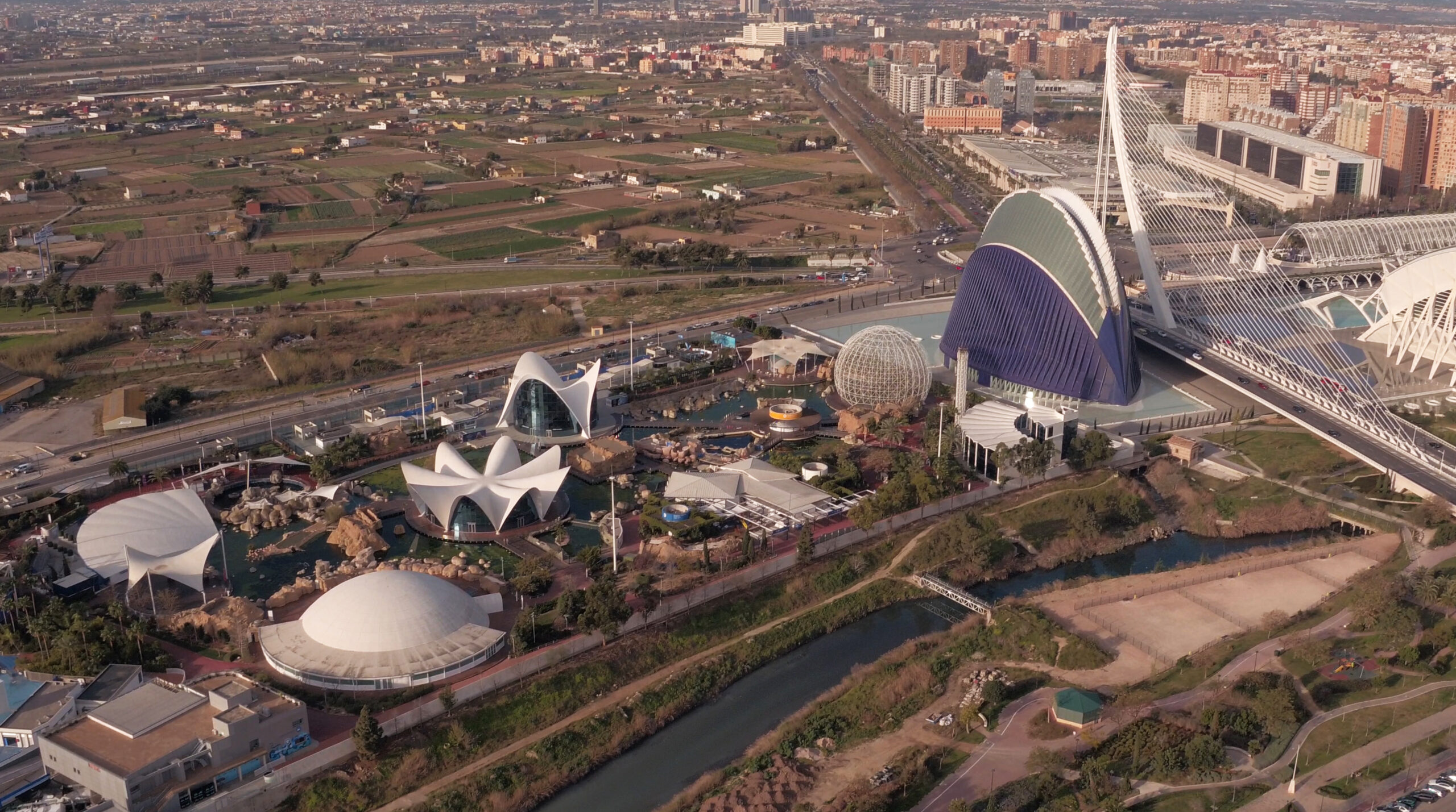 Vista aérea del Oceanogràfic de València, el mayor acuario de Europa.